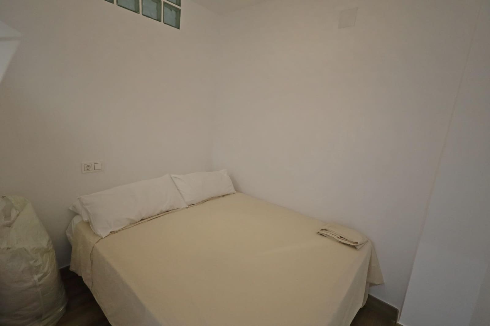 2 bedroom Penthouse for rent in Torremolinos with pool - € 1,500 (Ref: 9735690)