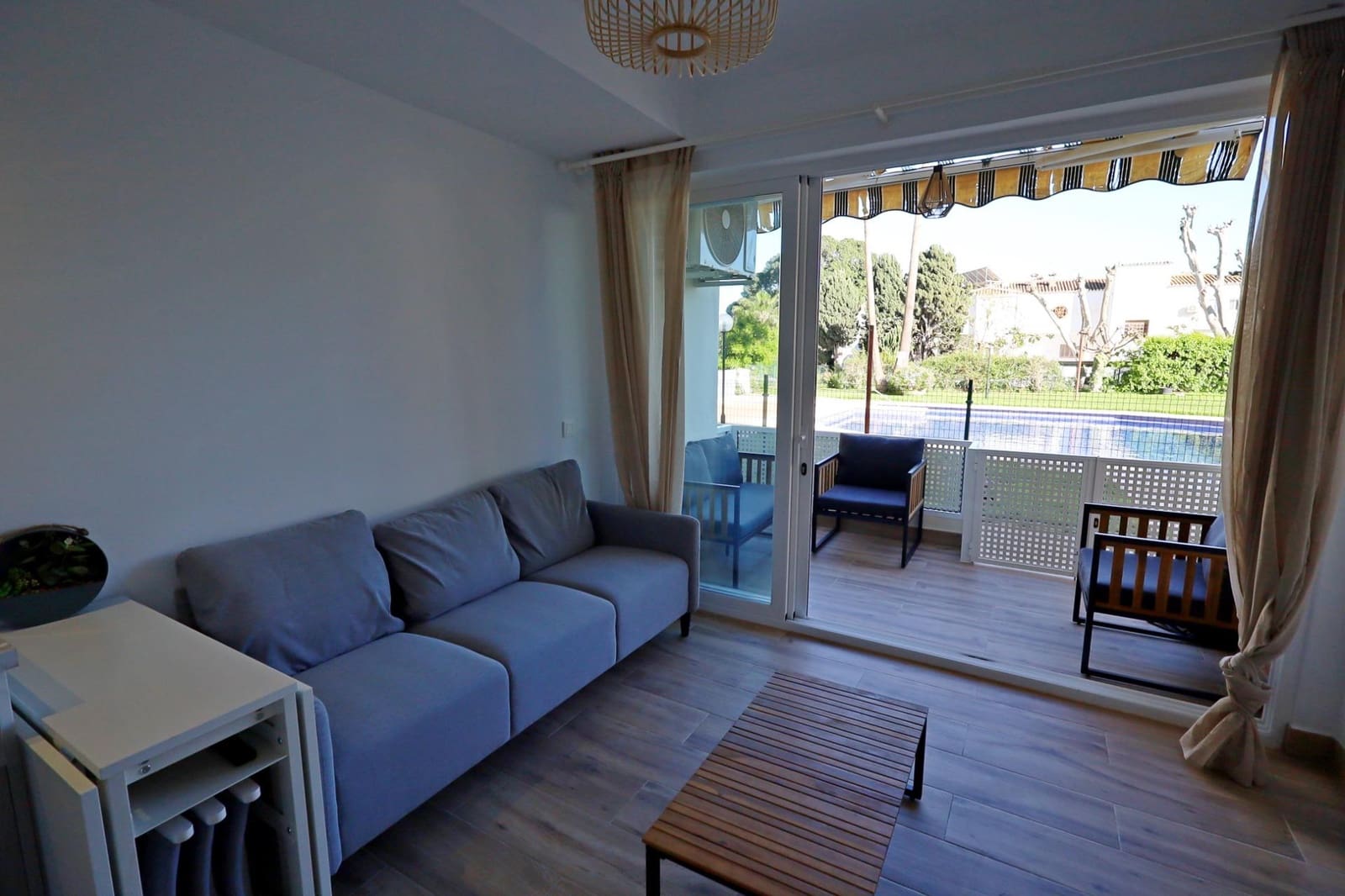 2 bedroom Penthouse for rent in Torremolinos with pool - € 1,500 (Ref: 9735690)