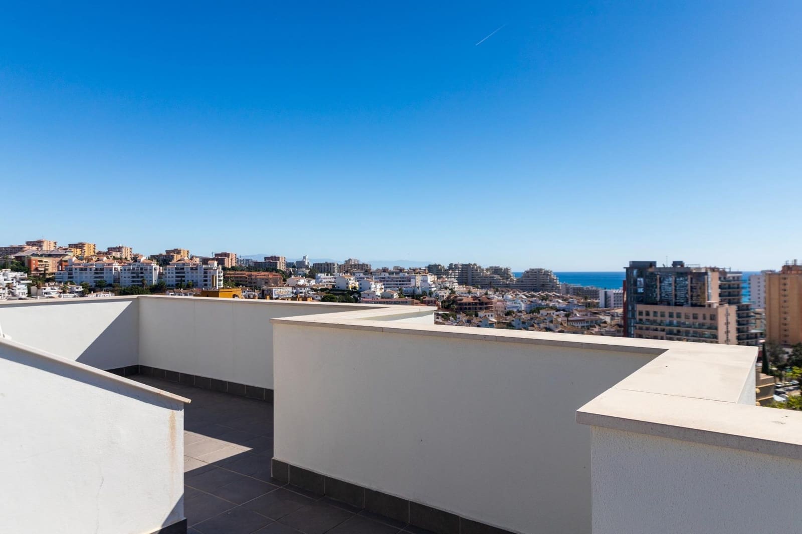 4 soverom Villa til salgs i Benalmadena med svømmebasseng garasje - € 850 000 (Ref: 9738939)