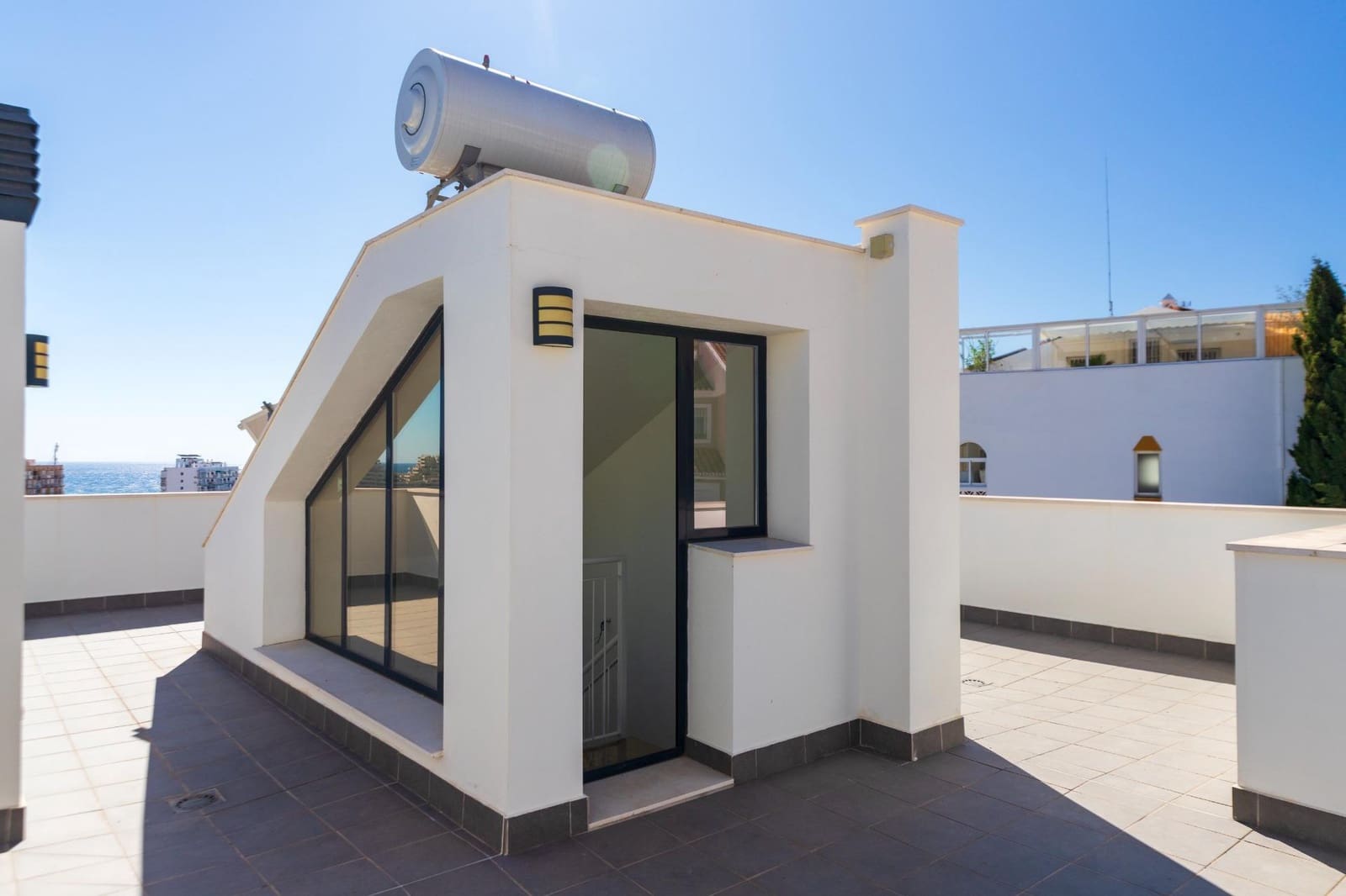 4 soverom Villa til salgs i Benalmadena med svømmebasseng garasje - € 850 000 (Ref: 9738939)
