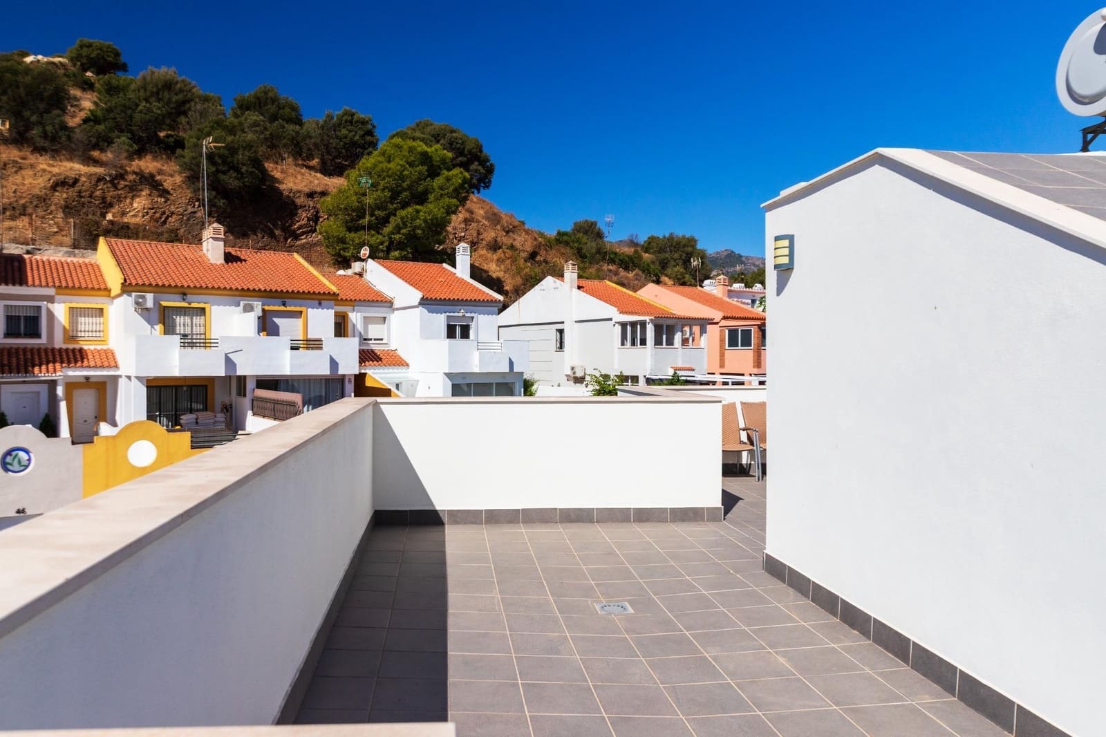 4 soverom Villa til salgs i Benalmadena med svømmebasseng garasje - € 850 000 (Ref: 9738939)