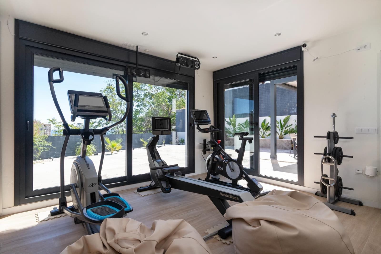 4 soverom Villa til salgs i Benalmadena med svømmebasseng garasje - € 850 000 (Ref: 9738939)