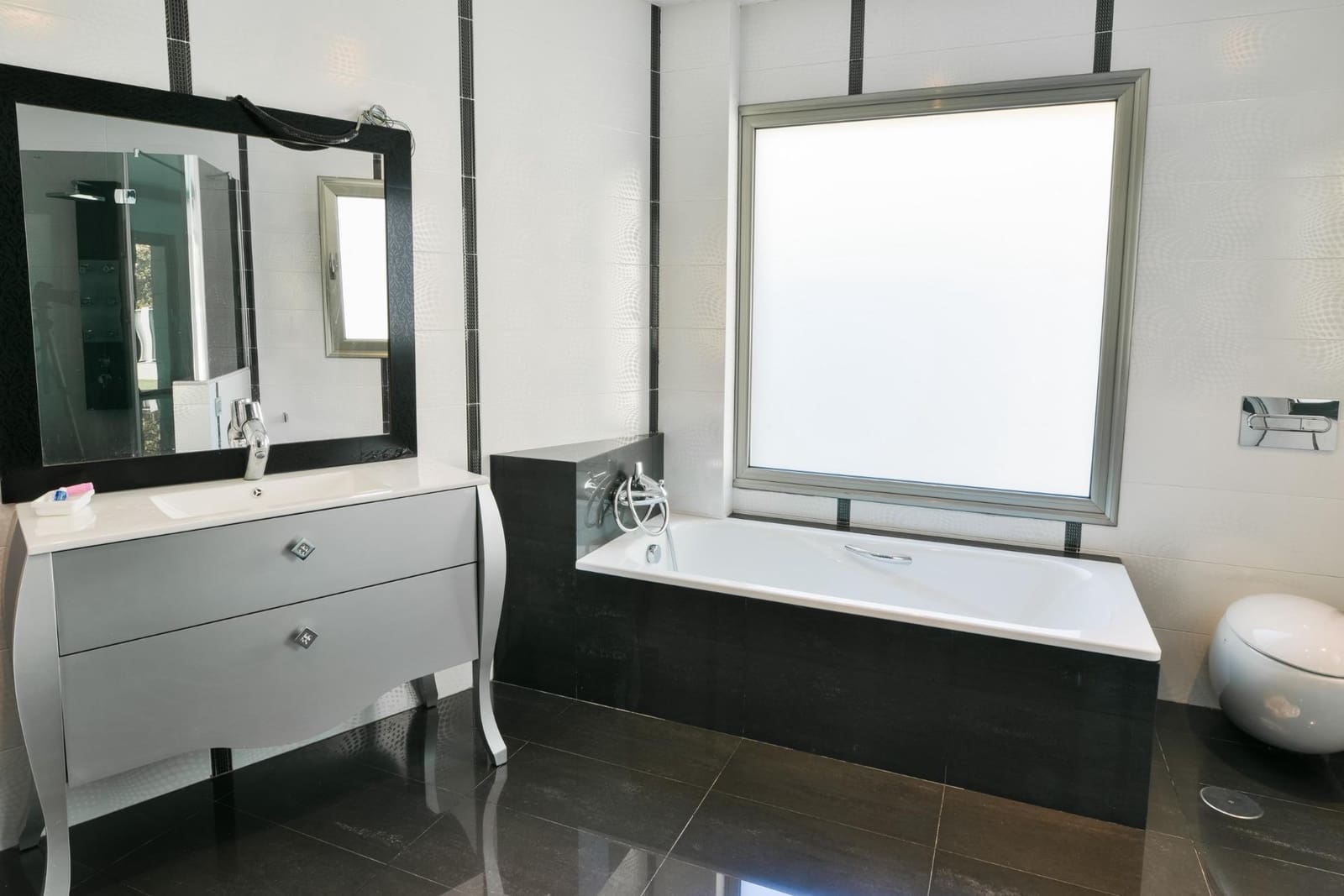 5 slaapkamer Villa te koop in Benalmadena met zwembad - € 995.000 (Ref: 9780703)