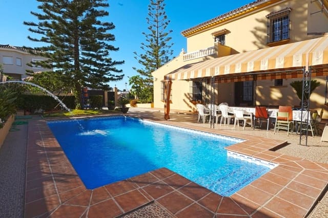 5 sypialnia Willa na sprzedaż w Alhaurín de la Torre z basenem garażem - 570 000 € (Ref: 9794804)