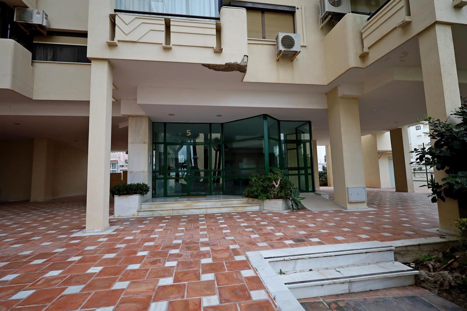 1 sovrum Lägenhet att hyra i Torremolinos med pool - 1 250 € (Ref: 9818014)
