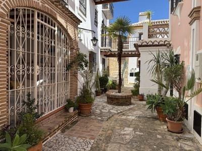 1 slaapkamer Appartement te koop in Mijas Golf met zwembad - € 209.000 (Ref: 9825395)