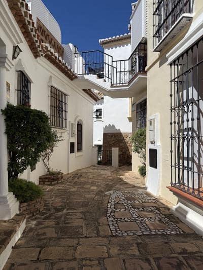1 slaapkamer Appartement te koop in Mijas Golf met zwembad - € 209.000 (Ref: 9825395)