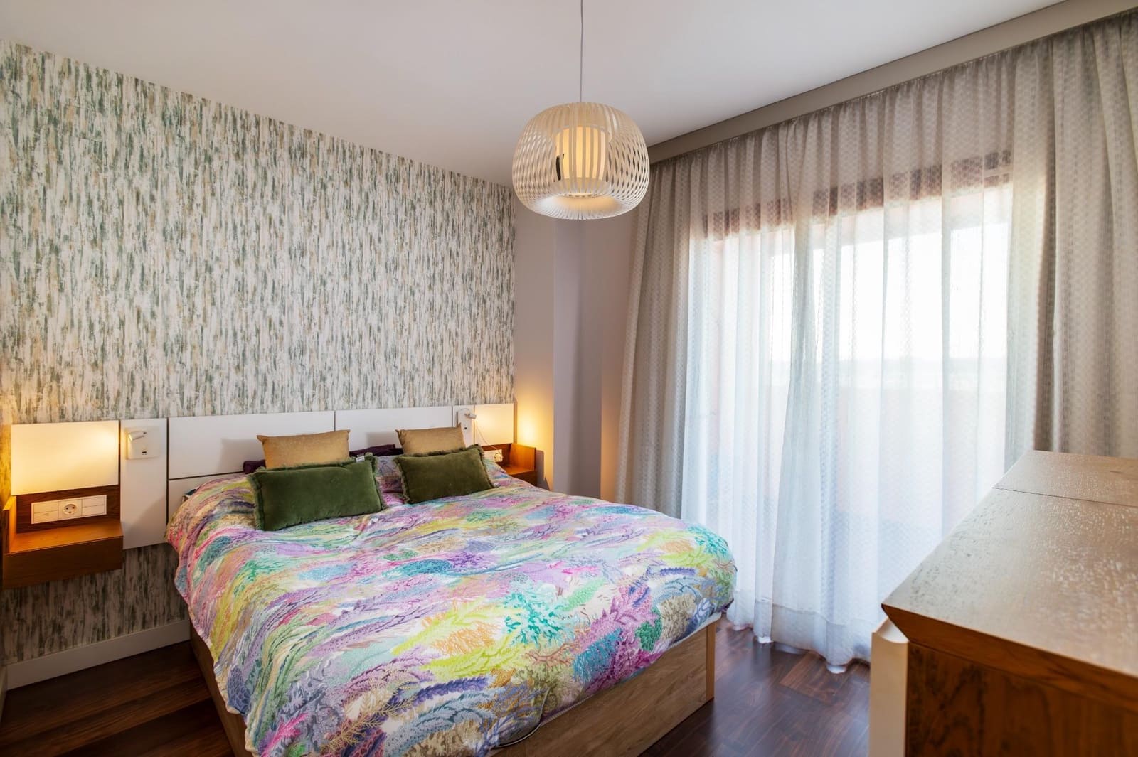 4 sypialnia Penthouse na sprzedaż w Miasto Malaga z basenem garażem - 950 000 € (Ref: 9843622)