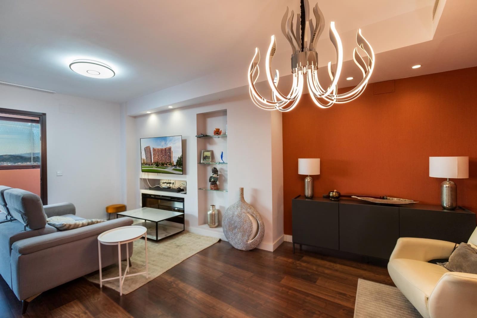 4 sypialnia Penthouse na sprzedaż w Miasto Malaga z basenem garażem - 950 000 € (Ref: 9843622)