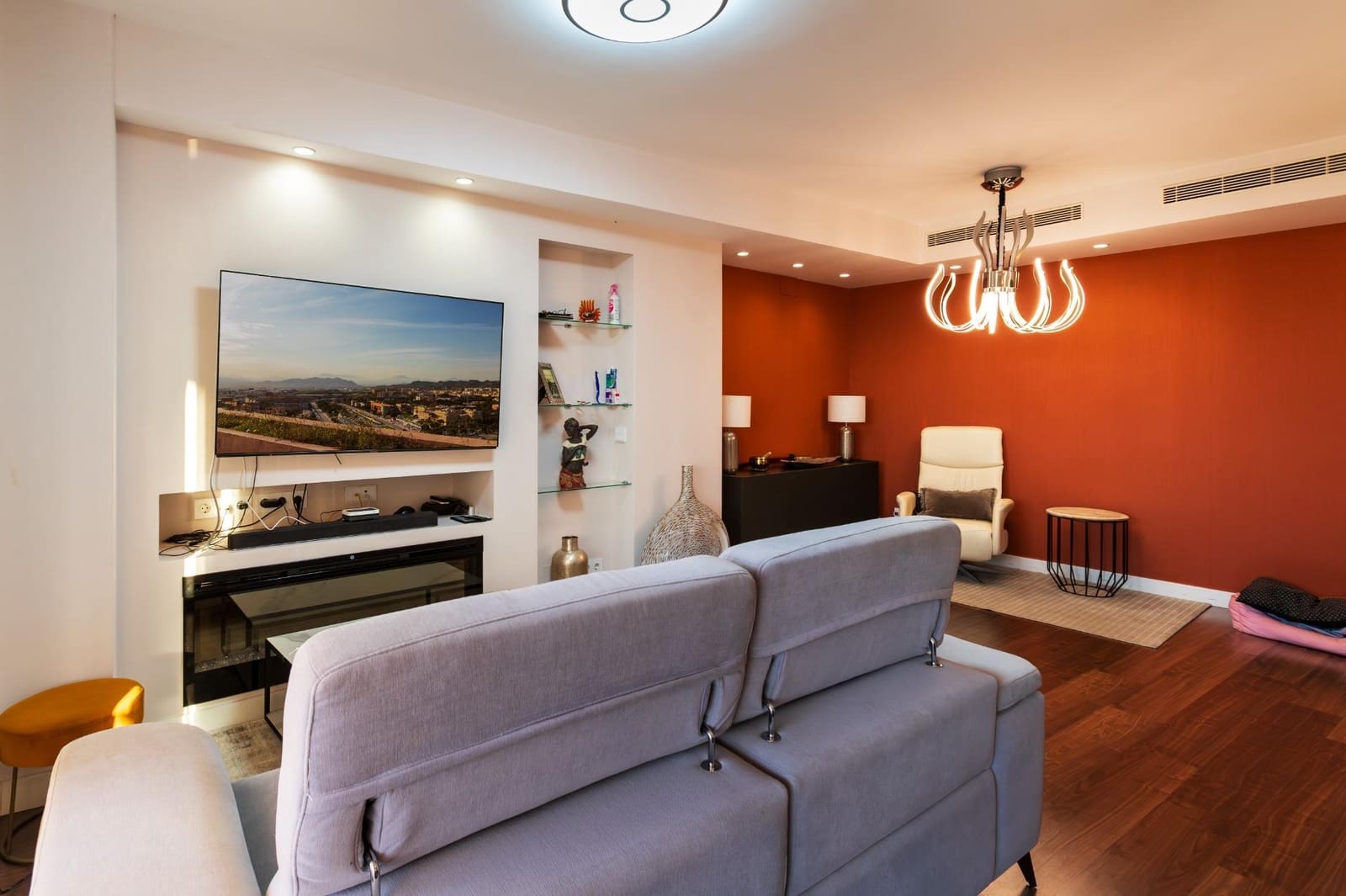 4 sypialnia Penthouse na sprzedaż w Miasto Malaga z basenem garażem - 950 000 € (Ref: 9843622)
