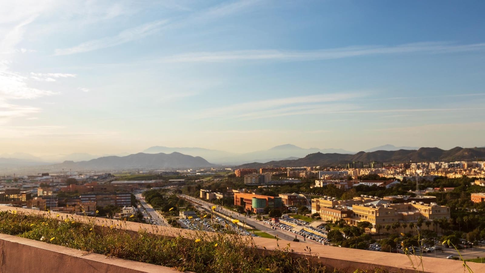 4 sypialnia Penthouse na sprzedaż w Miasto Malaga z basenem garażem - 950 000 € (Ref: 9843622)