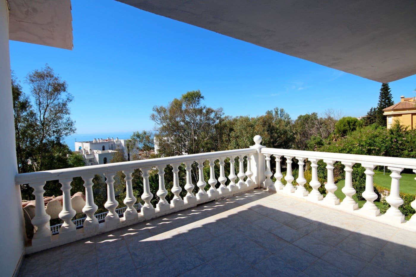 8 bedroom Villa for sale in Malaga city with pool garage - € 1,225,000 (Ref: 9843623)