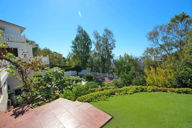 8 soverom Villa til salgs i El Candado, Málaga by med svømmebasseng garasje - € 1 225 000 (Ref: 9843623)