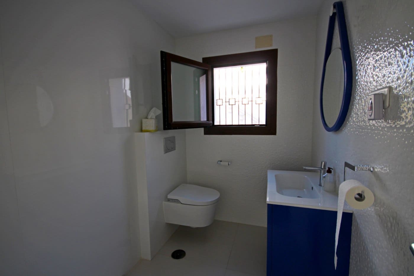 8 bedroom Villa for sale in Malaga city with pool garage - € 1,225,000 (Ref: 9843623)