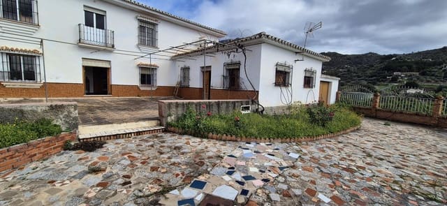 6 sypialnia Willa na sprzedaż w Venta Baja, Alcaucín z garażem - 310 000 € (Ref: 9855595)