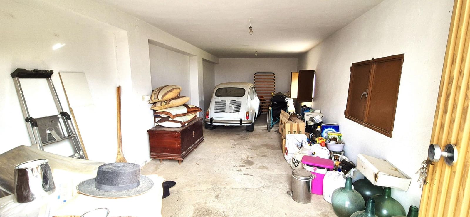6 bedroom Villa for sale in Venta Baja with garage - € 349,000 (Ref: 9860216)