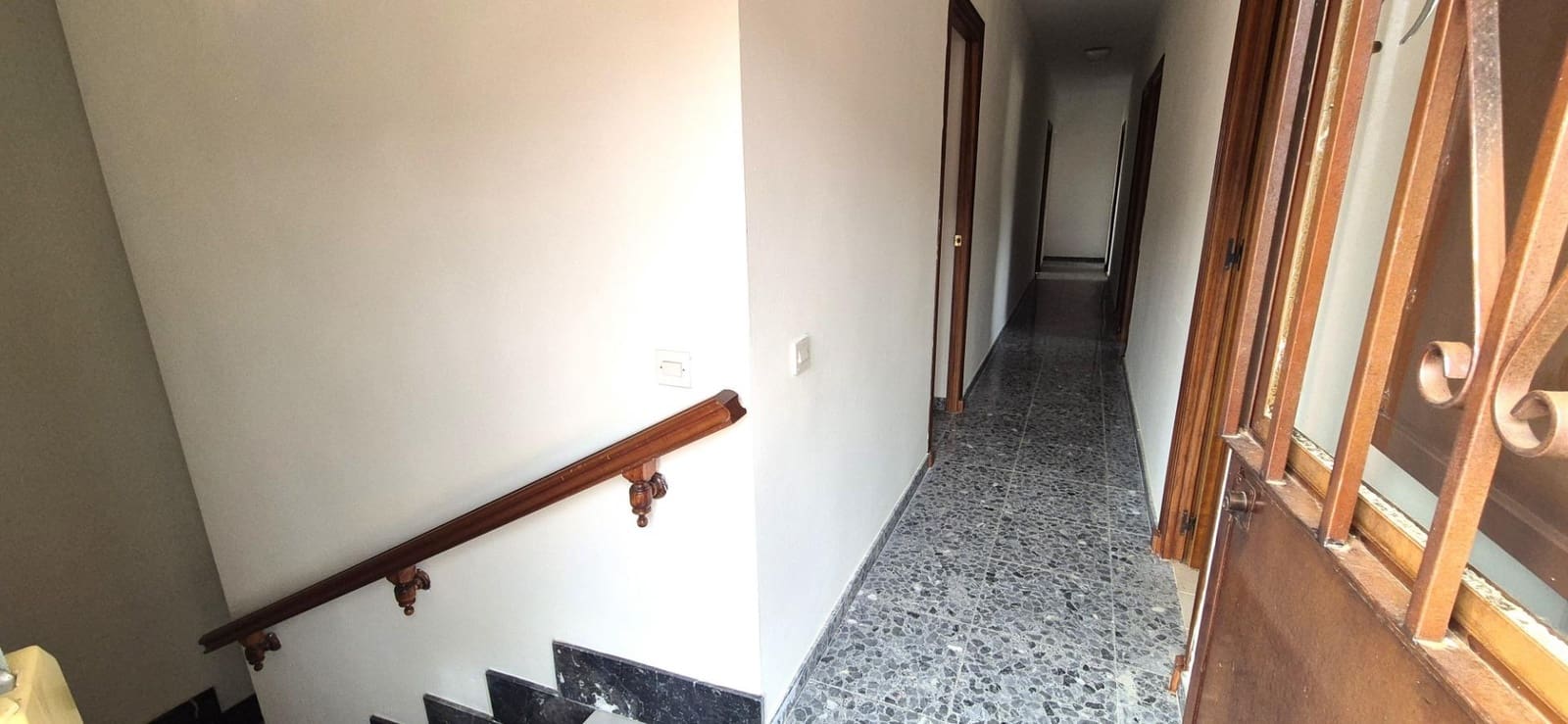 6 bedroom Villa for sale in Venta Baja with garage - € 349,000 (Ref: 9860216)