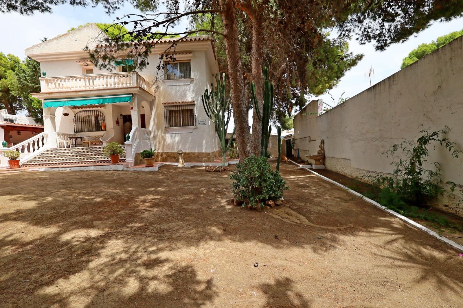 4 sypialnia Willa na sprzedaż w Torremolinos z basenem garażem - 850 000 € (Ref: 9892496)