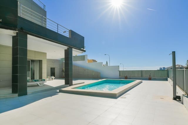 5 makuuhuone Huvila myytävänä paikassa Benalmádena mukana uima-altaan - 995 000 € (Ref: 9892497)