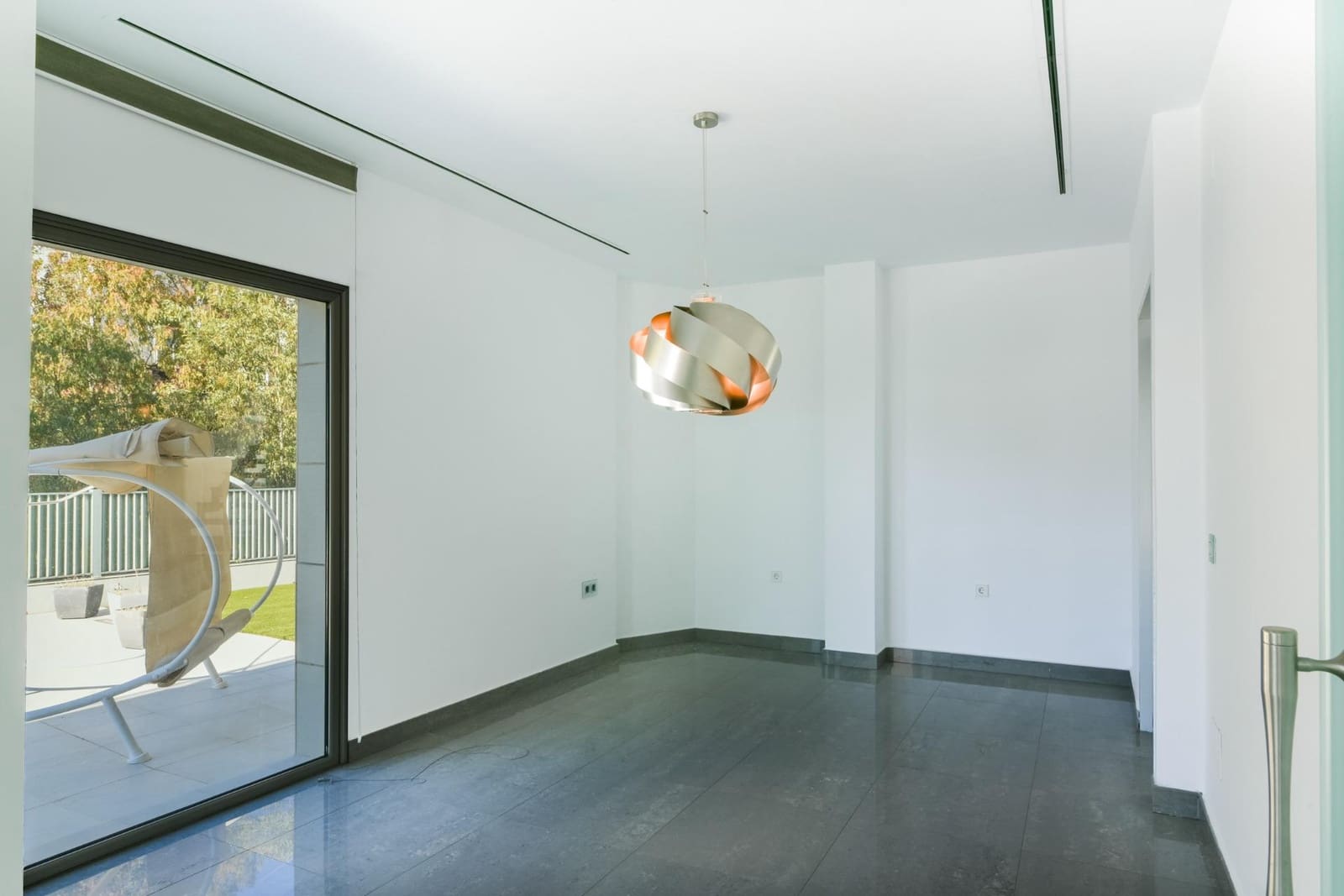 5 makuuhuone Huvila myytävänä paikassa Benalmadena mukana uima-altaan - 995 000 € (Ref: 9892497)