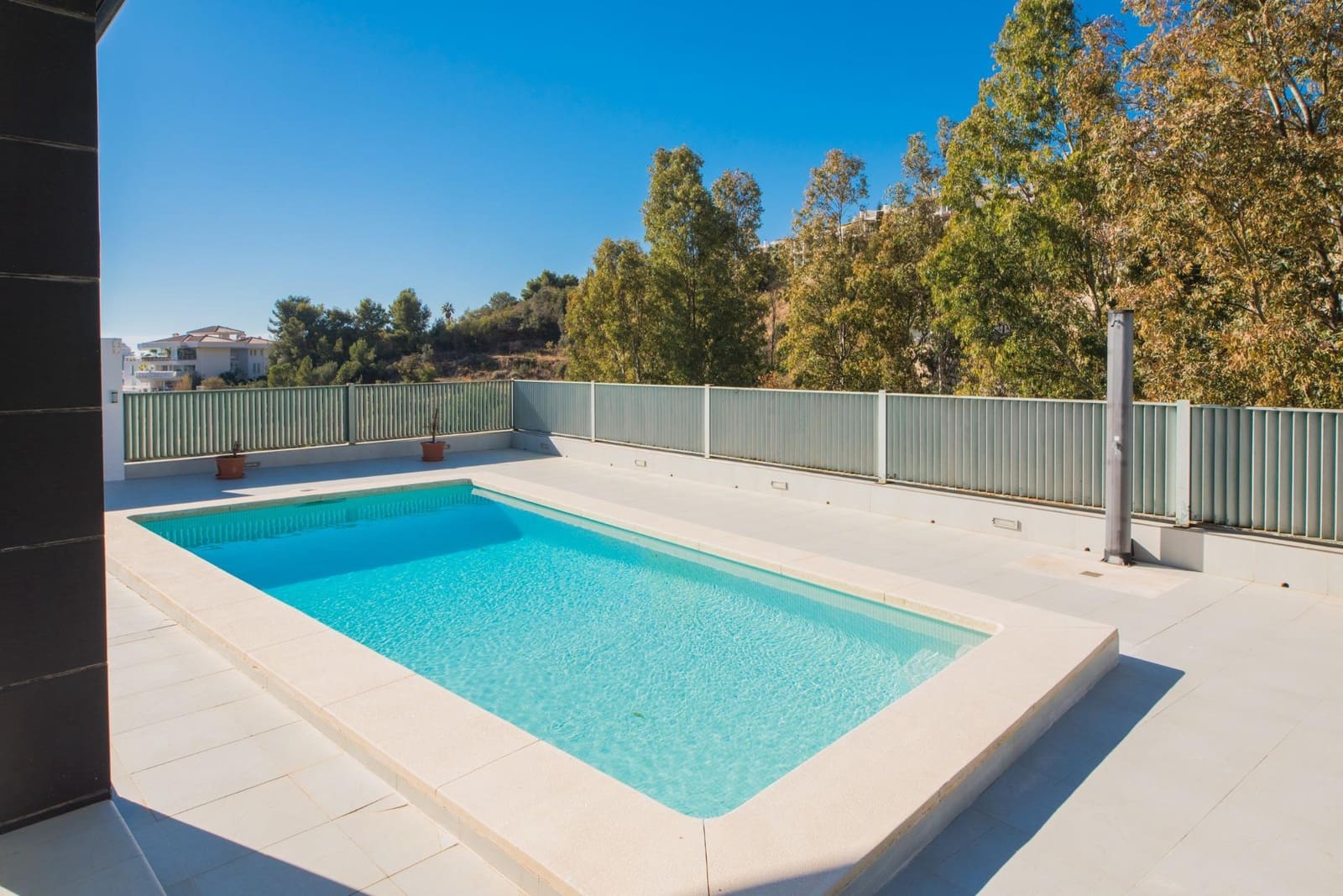 5 makuuhuone Huvila myytävänä paikassa Benalmadena mukana uima-altaan - 995 000 € (Ref: 9892497)