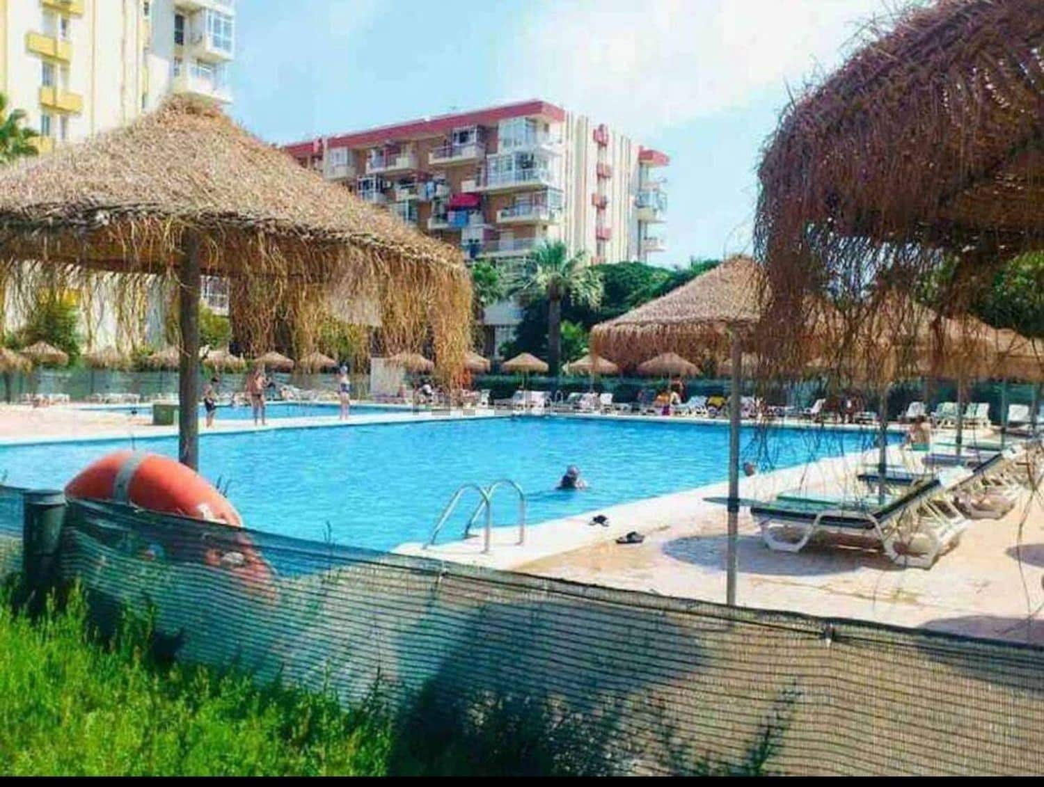 1 Zimmer Apartment zu verkaufen in Benalmadena mit Pool - 223.000 € (Ref: 9913291)
