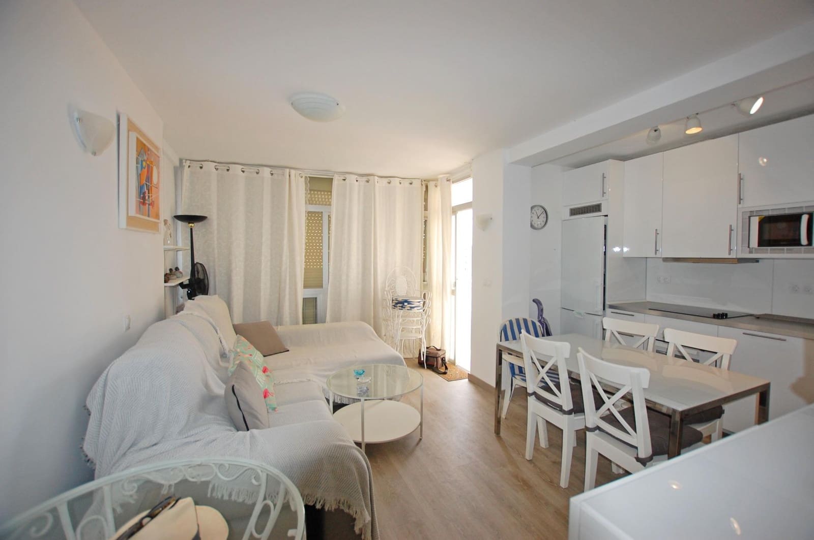 Appartement de 2 chambres à louer à Torremolinos - 1 200 € (Ref: 9915981)
