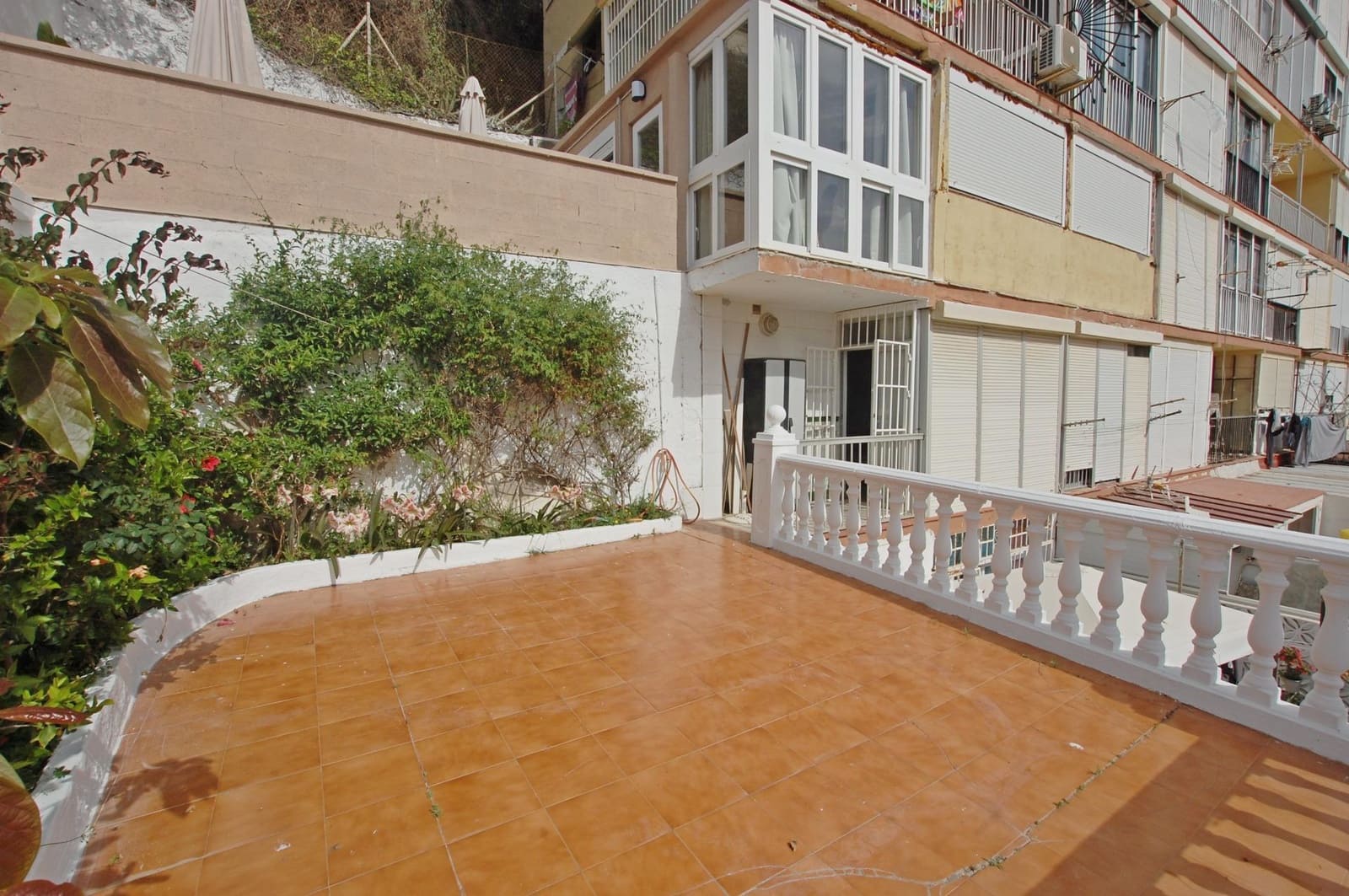 Appartement de 2 chambres à louer à Torremolinos - 1 200 € (Ref: 9915981)