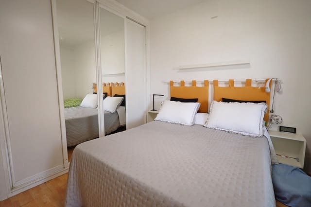 2 slaapkamer Flat te koop in Torremolinos met zwembad - € 249.500 (Ref: 9970732)