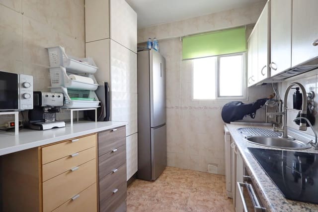 2 slaapkamer Flat te koop in Torremolinos met zwembad - € 249.500 (Ref: 9970732)