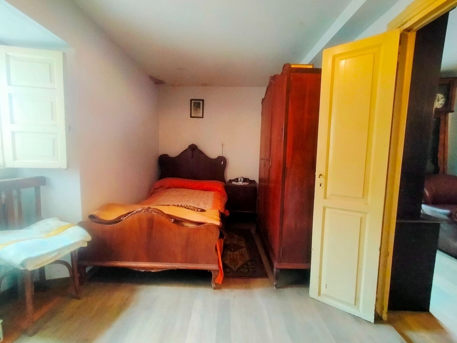 4 bedroom Townhouse for sale in Pravia with garage - € 100,000 (Ref: 10046832)