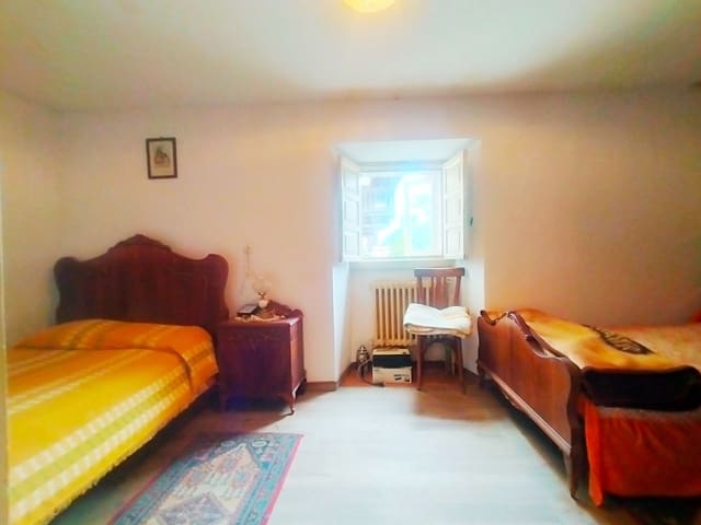 4 soverom Hus til salgs i Pravia med garasje - € 100 000 (Ref: 10046832)