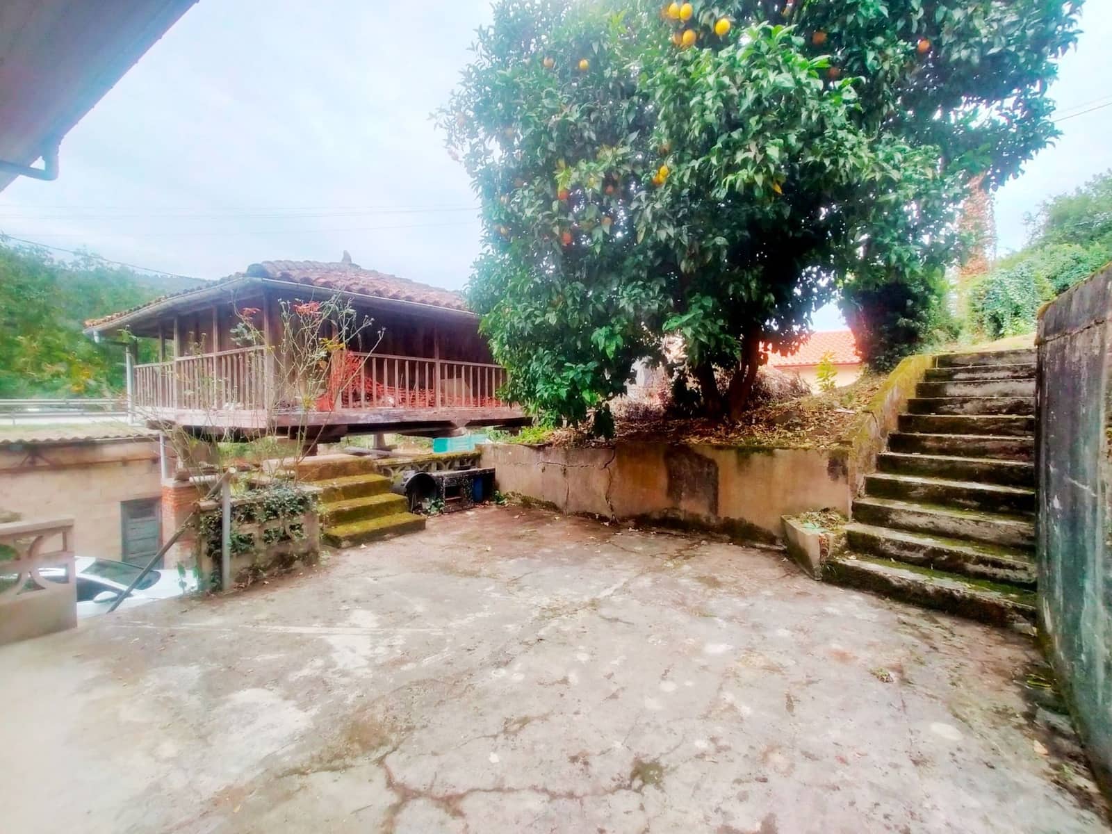 4 bedroom Townhouse for sale in Pravia with garage - € 100,000 (Ref: 10046832)