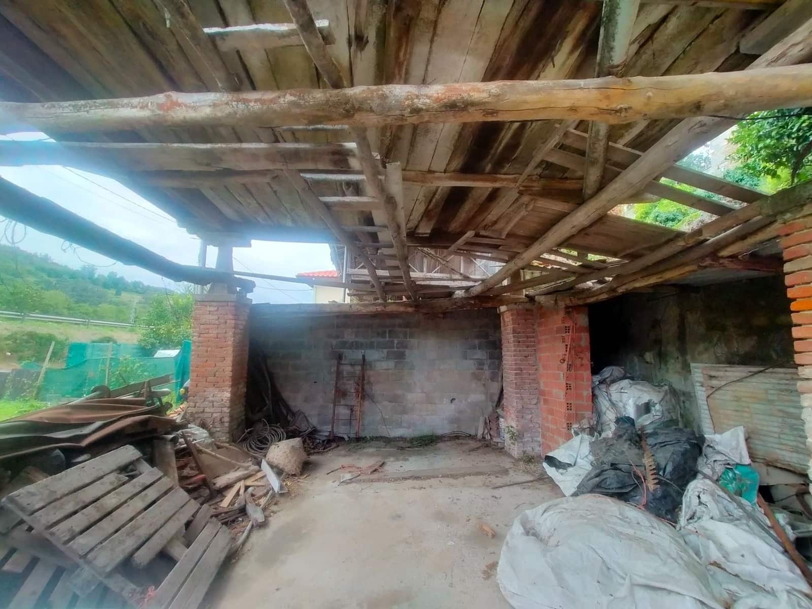 4 soveværelse Byhus til salg i Pravia med garage - € 100.000 (Ref: 10046832)