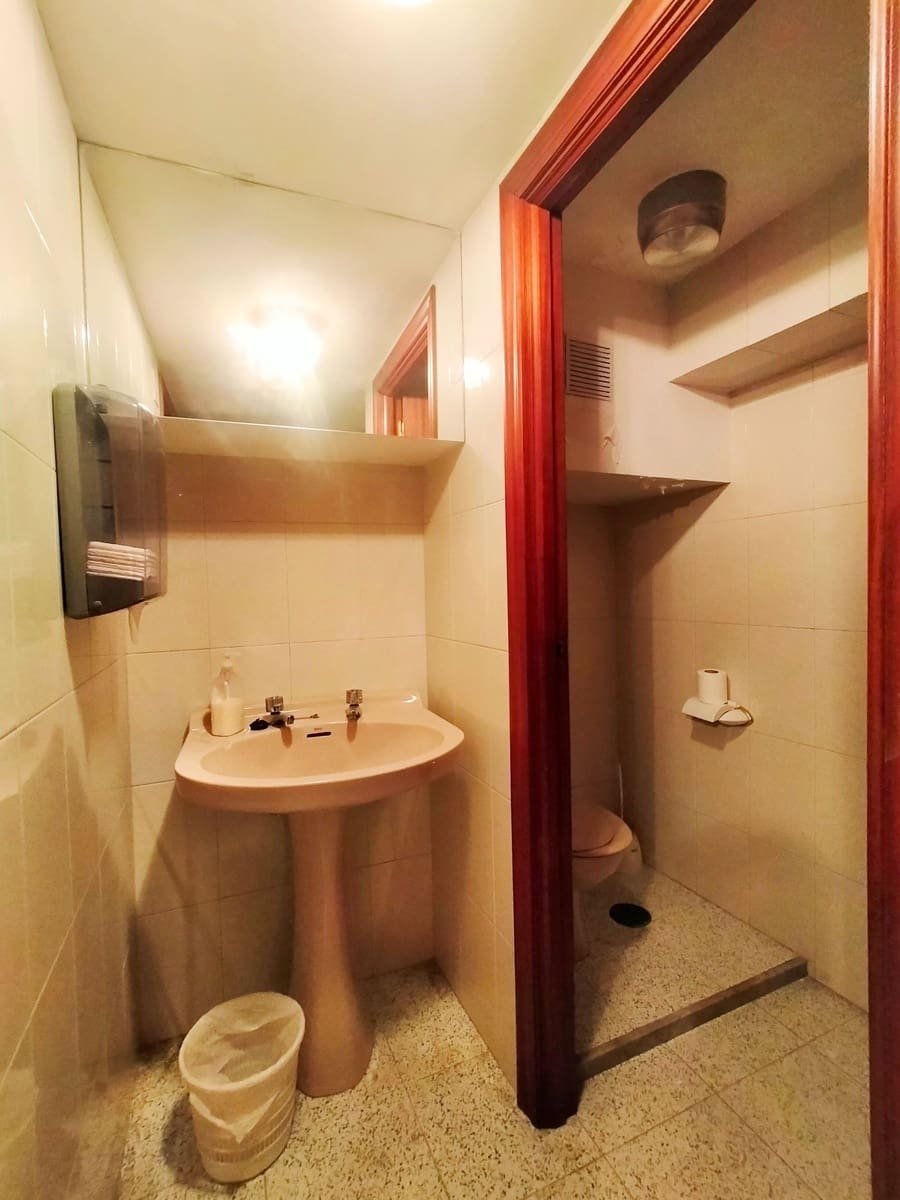 Commercial for sale in Pravia - € 350,000 (Ref: 10090111)