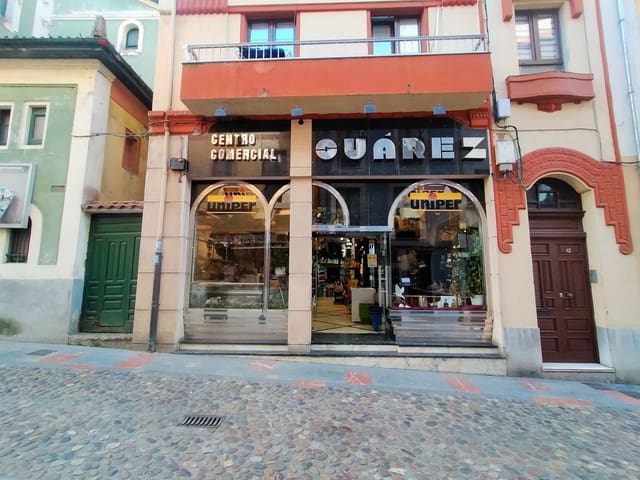 Commercieel te koop in Pravia - € 350.000 (Ref: 10090111)