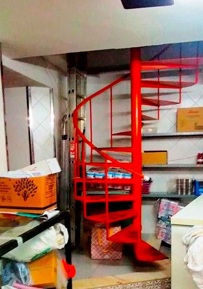 Commercial for sale in Pravia - € 350,000 (Ref: 10090111)