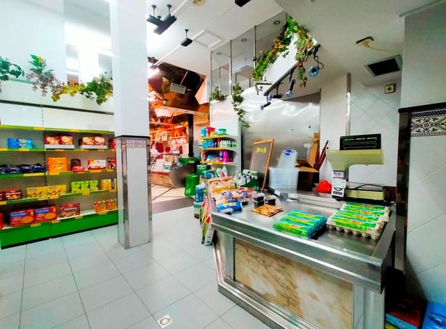 Commercieel te koop in Pravia - € 350.000 (Ref: 10090111)