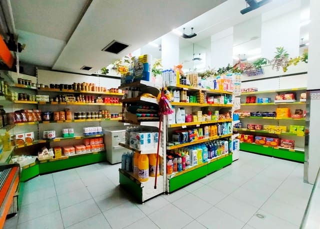 Commercieel te koop in Pravia - € 350.000 (Ref: 10090111)