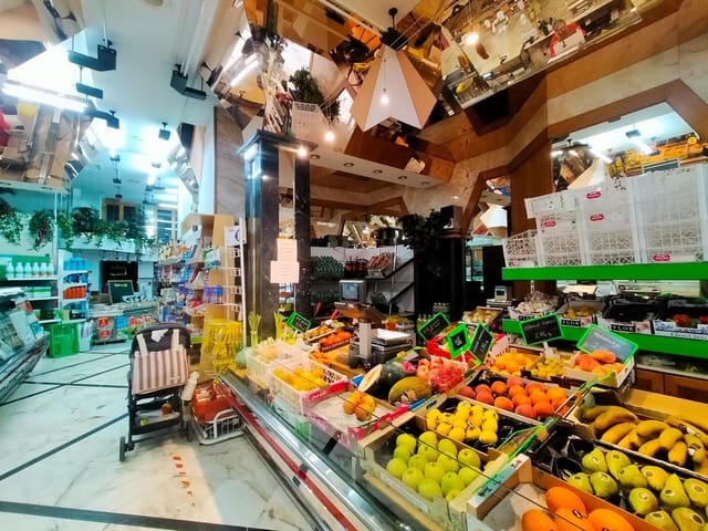 Commercieel te koop in Pravia - € 350.000 (Ref: 10090111)