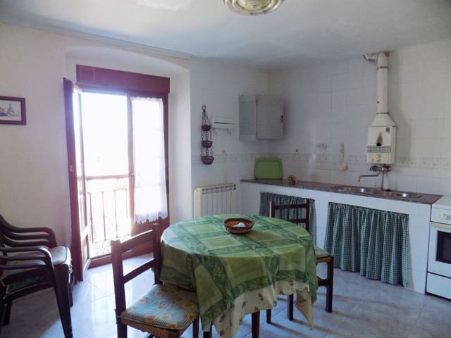 4 makuuhuone Paritalo myytävänä paikassa Pravia - 150 000 € (Ref: 4805538)