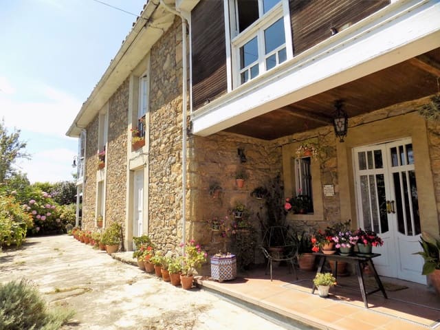 3 slaapkamer Villa te koop in Pravia met garage - € 420.000 (Ref: 4805571)