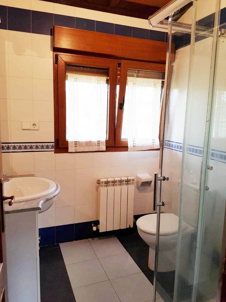 4 soveværelse Villa til salg i Pravia med garage - € 560.000 (Ref: 4805591)