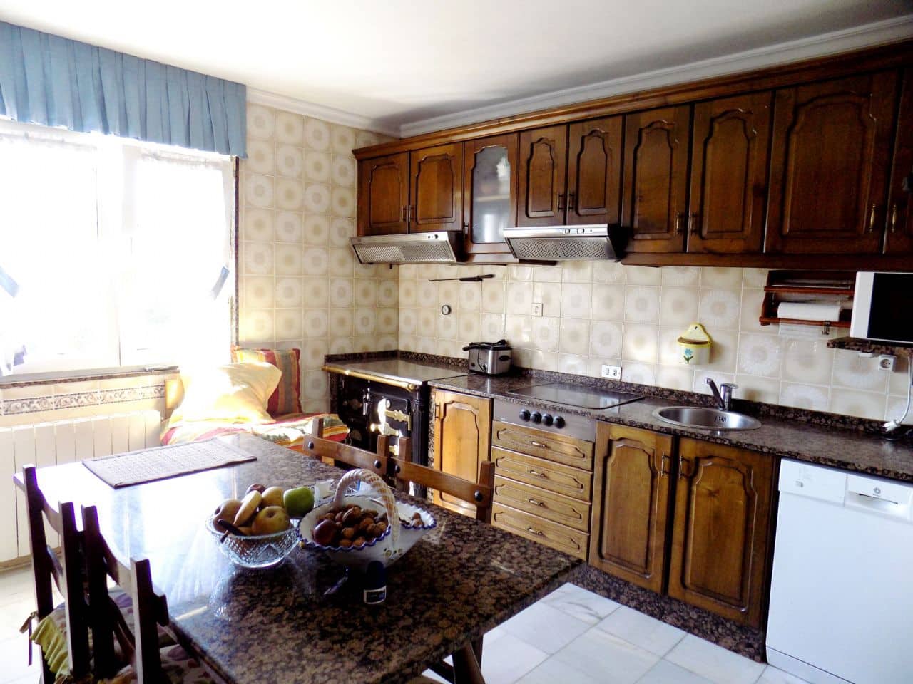 4 soveværelse Villa til salg i Pravia med garage - € 560.000 (Ref: 4805591)