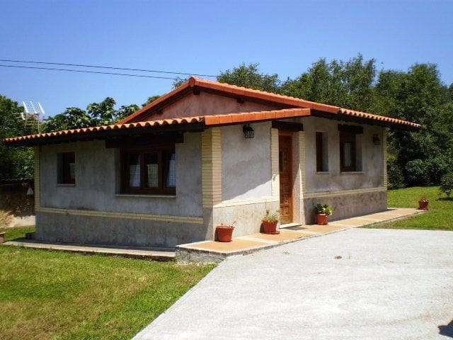 4 soveværelse Villa til salg i Pravia med garage - € 560.000 (Ref: 4805591)