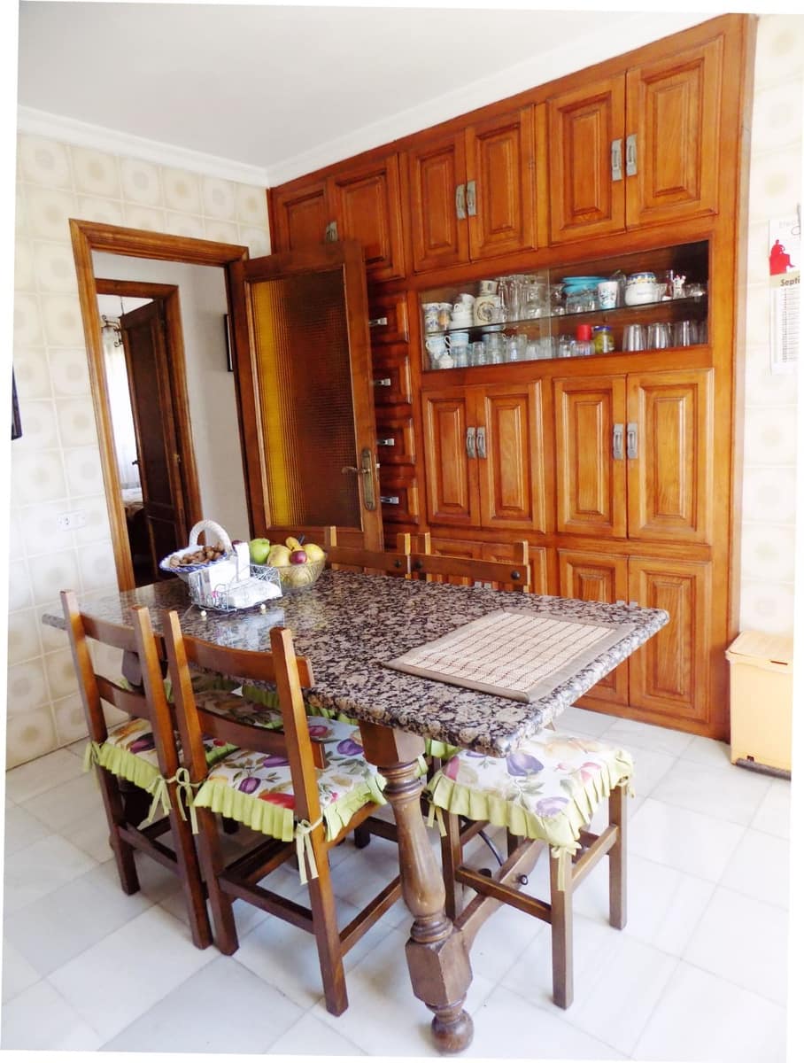 4 soveværelse Villa til salg i Pravia med garage - € 560.000 (Ref: 4805591)