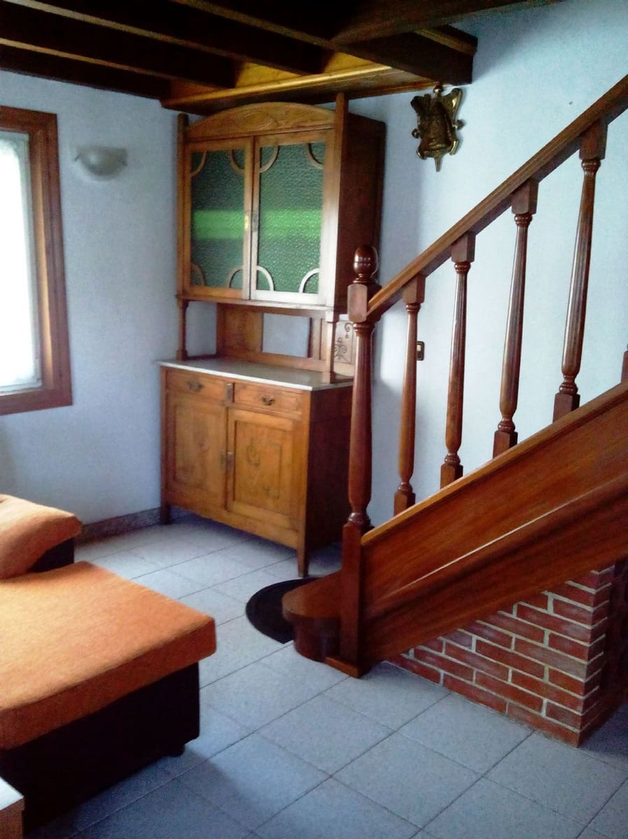 4 soveværelse Villa til salg i Pravia med garage - € 560.000 (Ref: 4805591)