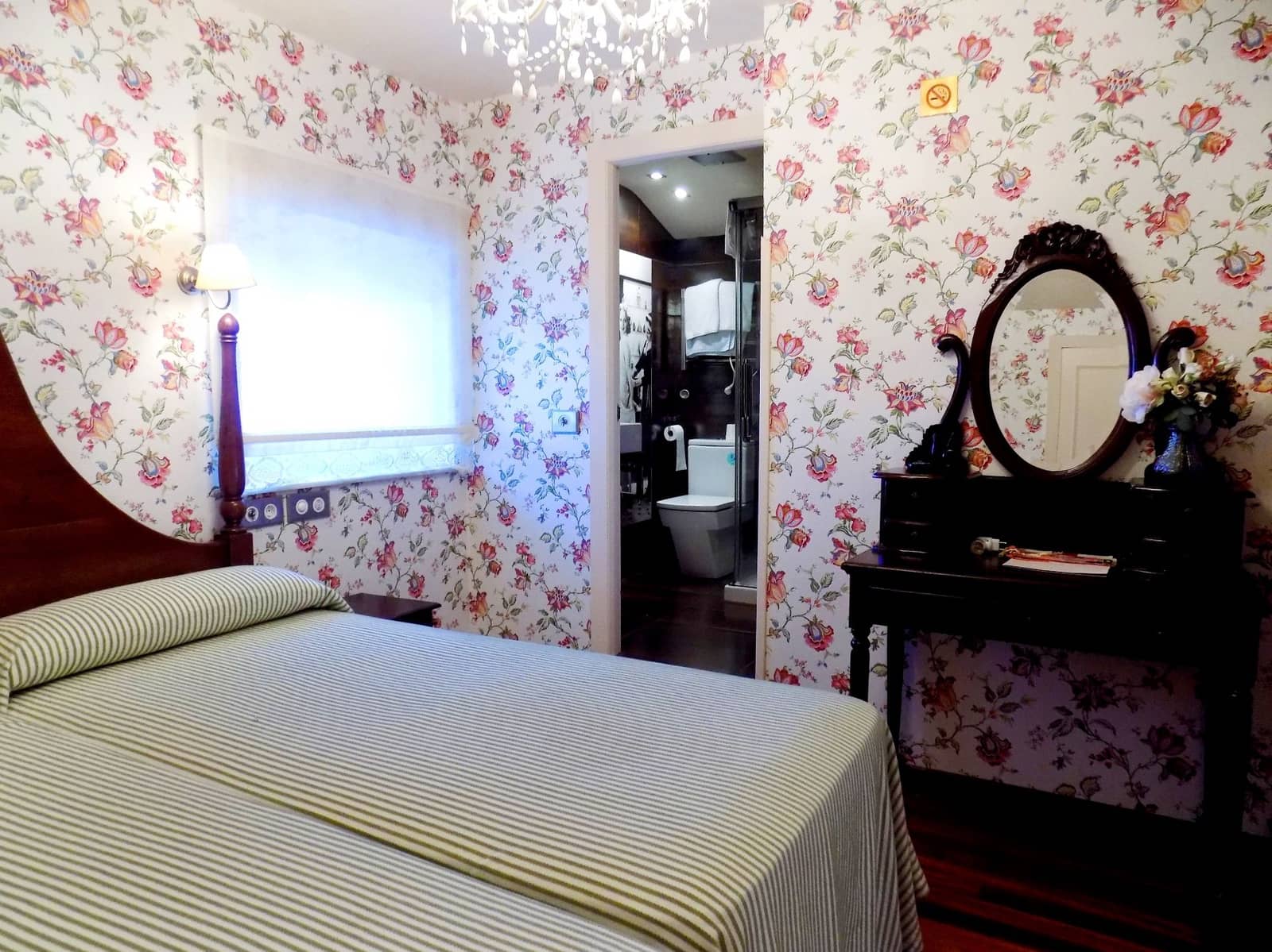 8 slaapkamer Villa te koop in Cudillero met garage - € 490.000 (Ref: 4835432)