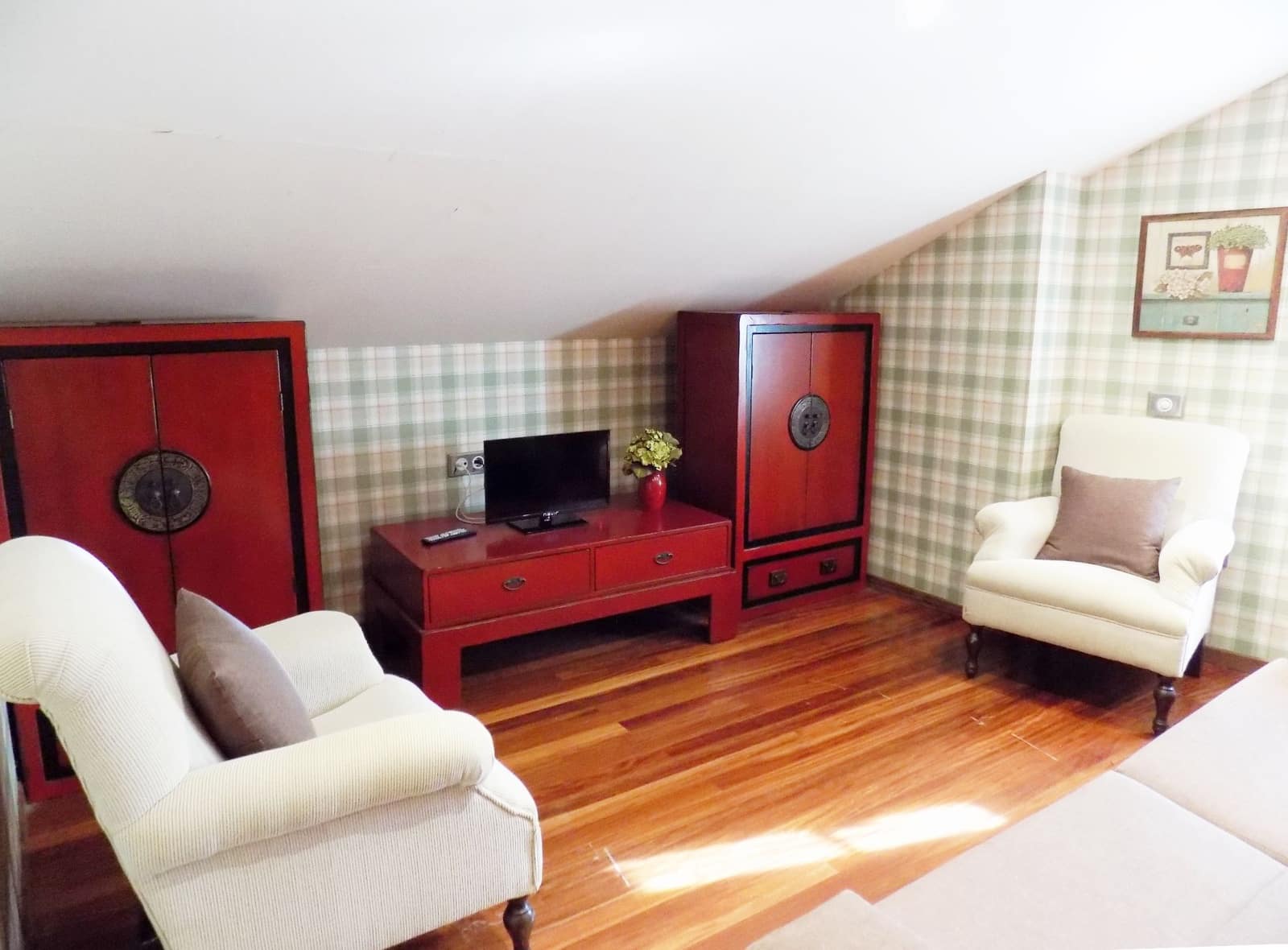 8 slaapkamer Villa te koop in Cudillero met garage - € 490.000 (Ref: 4835432)