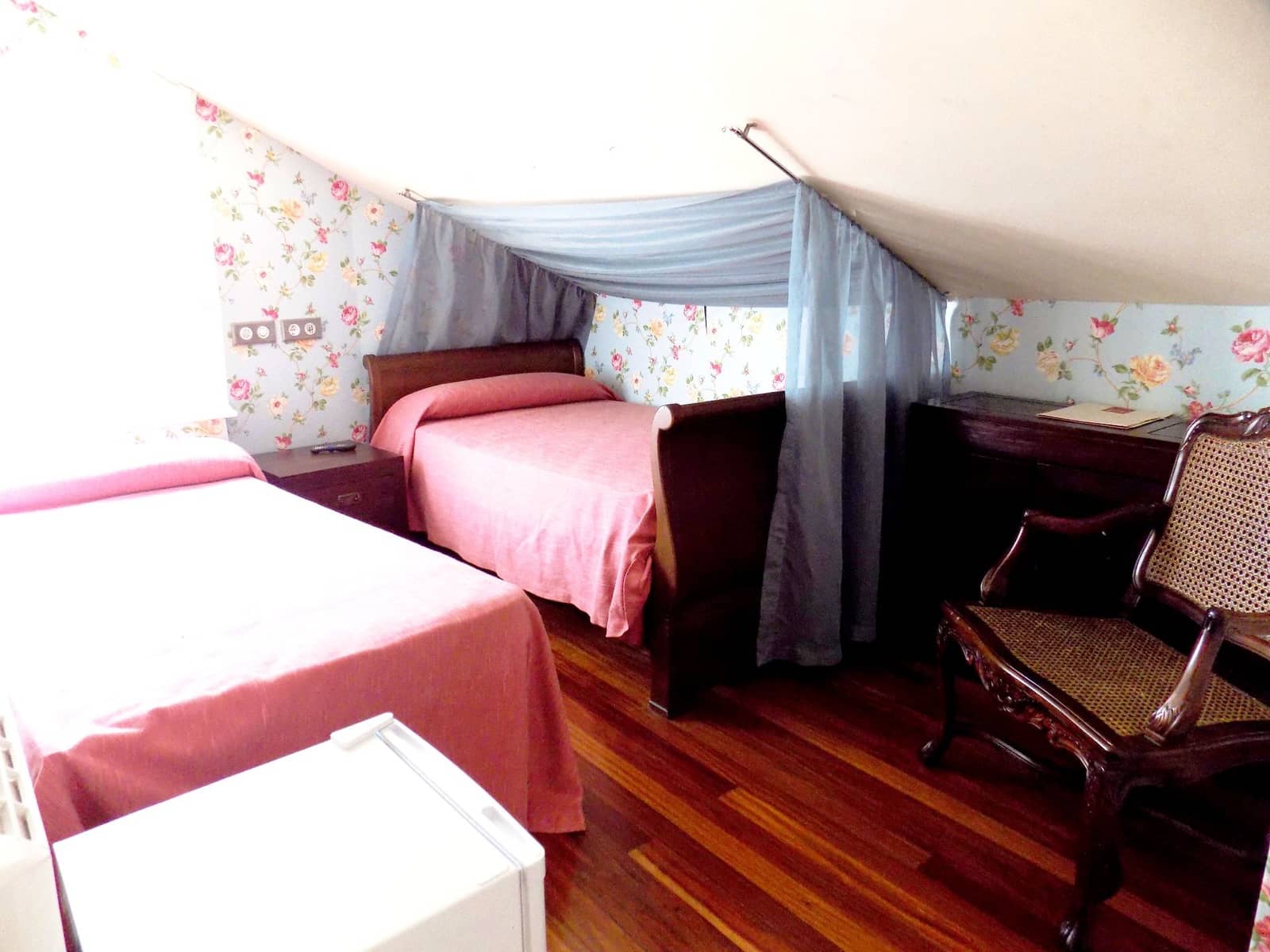 8 slaapkamer Villa te koop in Cudillero met garage - € 490.000 (Ref: 4835432)